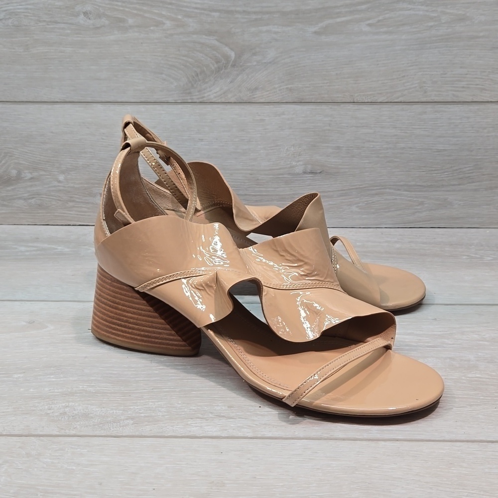 Mercedes Castillo Women Leather Ruffle Heels Sandals shoes sz 9.5